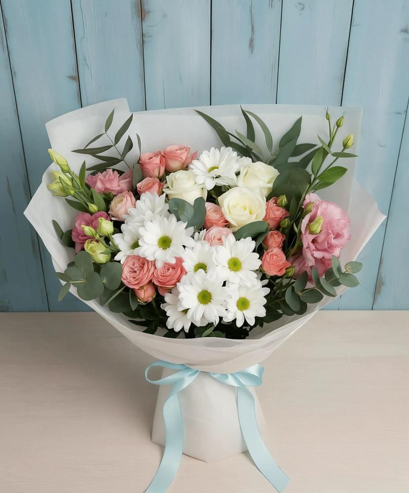 Букет цветов из: Розы, Лизиантусы и Хризантемы в Тульском Республика Адыгея