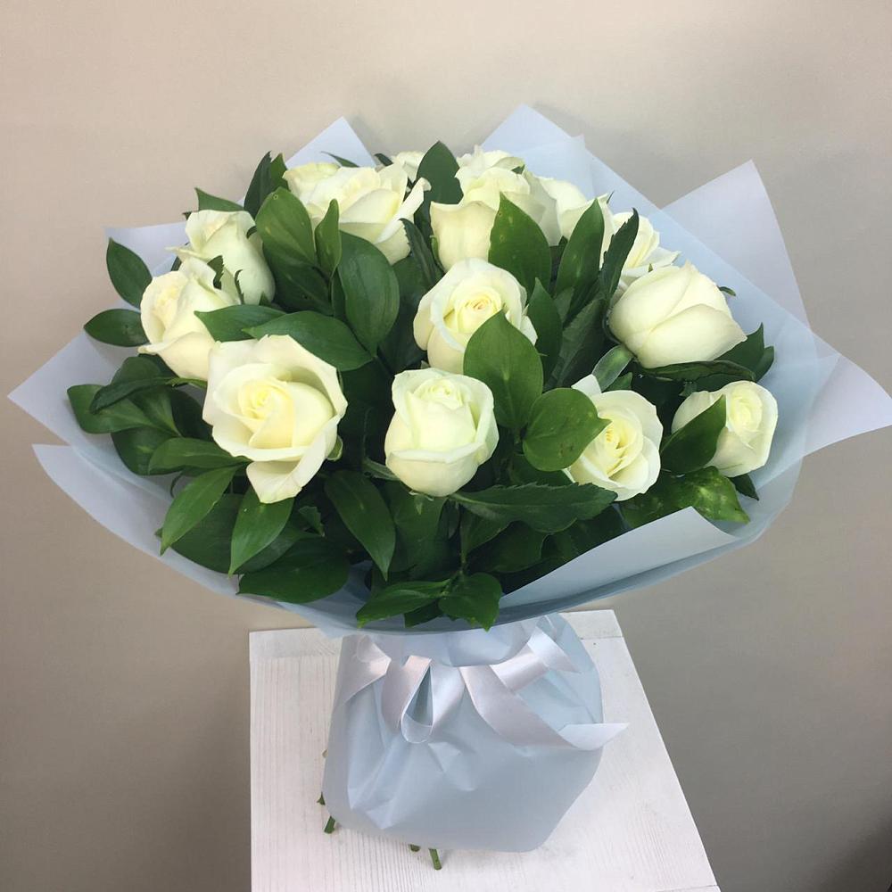 Букет 15 Белых роз Проуд в Тульском Республика Адыгея