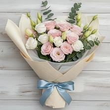 Букет цветов из:  Лизиантусы в Тульском Республика Адыгея