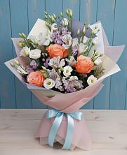 Букет цветов из:  Лизиантусы, Розы, Альстромерии и Гипсофила в Тульском Республика Адыгея