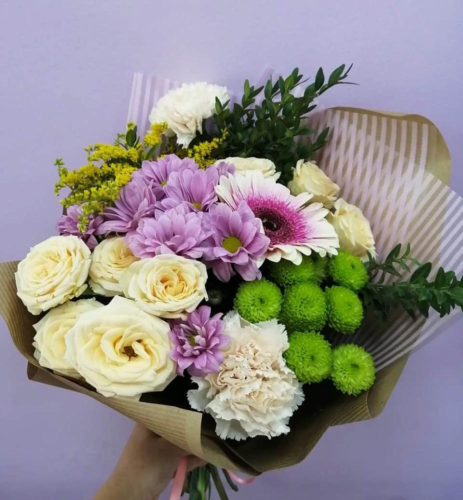 Букет цветов из: Хризантемы, Розы, Гвоздики и Герберы в Тульском Республика Адыгея